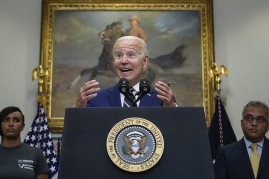 Ông Trump ra sắc lệnh điều tra: Ai thực sự điều hành nước Mỹ dưới thời Biden?