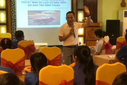Tập huấn kỹ năng hướng dẫn, thuyết minh du lịch cơ bản cho đoàn viên, thanh niên