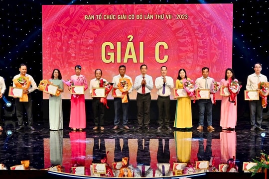 Viết giữa lòng Dân - Gieo niềm tin với Đảng