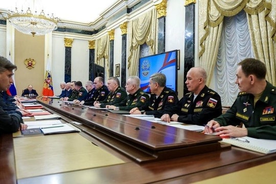 Tổng thống Putin: Vũ khí hạt nhân Nga hiện đại nhất thế giới, đảm bảo thế cân bằng toàn cầu