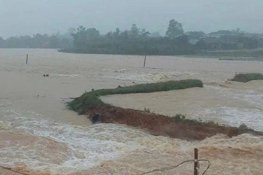 Ít nhất 6 người chết và mất tích do mưa lũ ở miền Trung