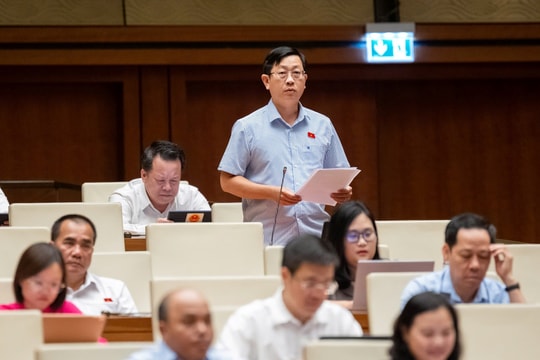 Đại biểu Nguyễn Hữu Thông góp ý nhiều nội dung quan trọng với Luật Đường sắt (sửa đổi)