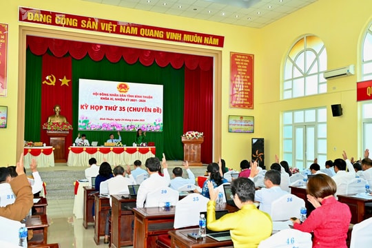 Bế mạc kỳ họp thứ 35 (chuyên đề): Thông qua 15 nghị quyết quan trọng về phát triển kinh tế, xã hội