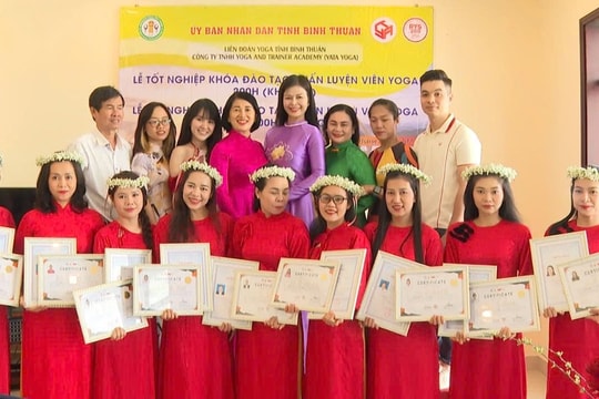  Cấp chứng nhận cho Huấn luyện viên Yoga 200 giờ, khoá 4 - 2025
