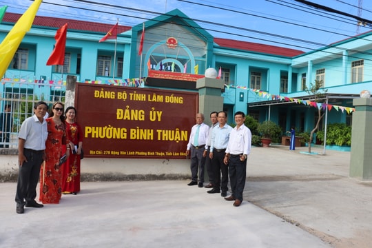 Phường Bình Thuận tổ chức điểm cầu trực tiếp Lễ công bố các Nghị quyết, Quyết định liên quan tỉnh Lâm Đồng mới