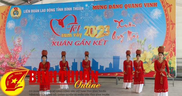 Xây dựng đời sống văn hóa trong cơ quan, đơn vị, doanh nghiệp