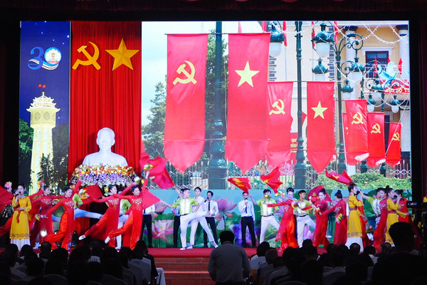 Lễ Kỷ niệm 30 năm tái lập tỉnh Bình Thuận